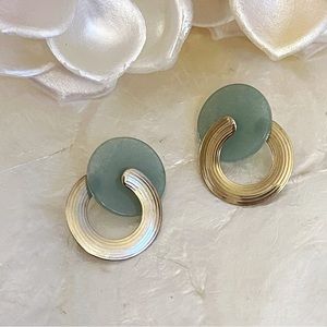 Vintage Gold Tone Faux Green Jade Disc Earrings